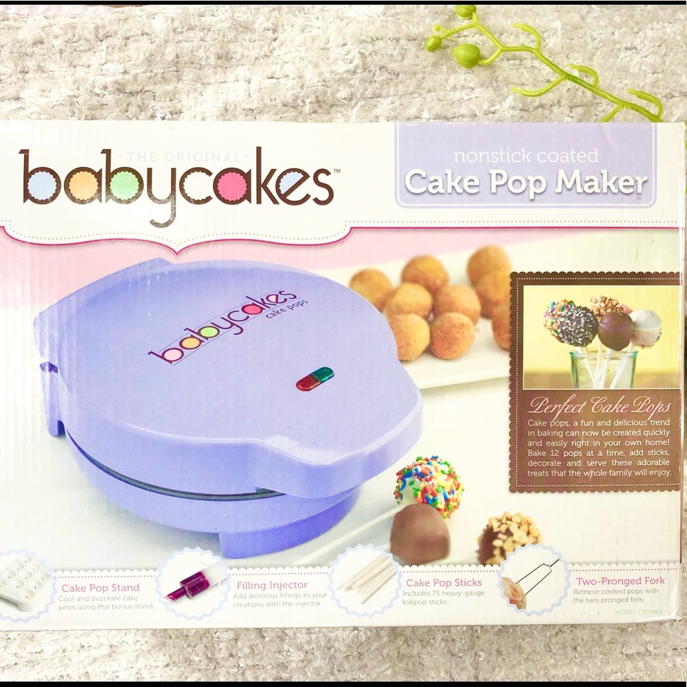 New with tags BABYCAKES CAKE POP MAKER NONSTICK